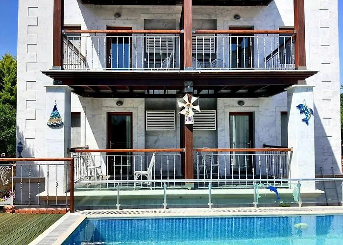 Stone House Hotel