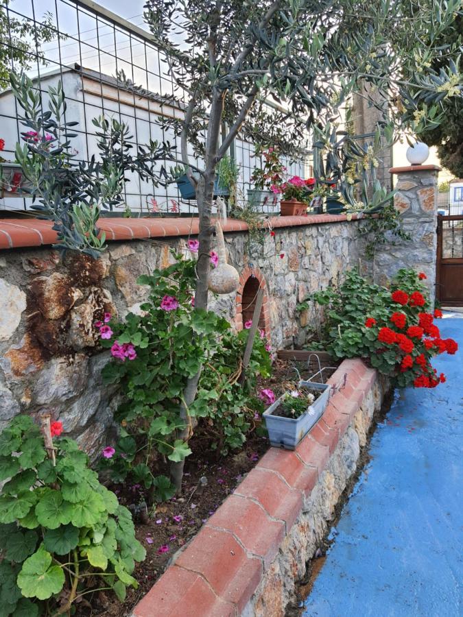 Stone House Aparthotel